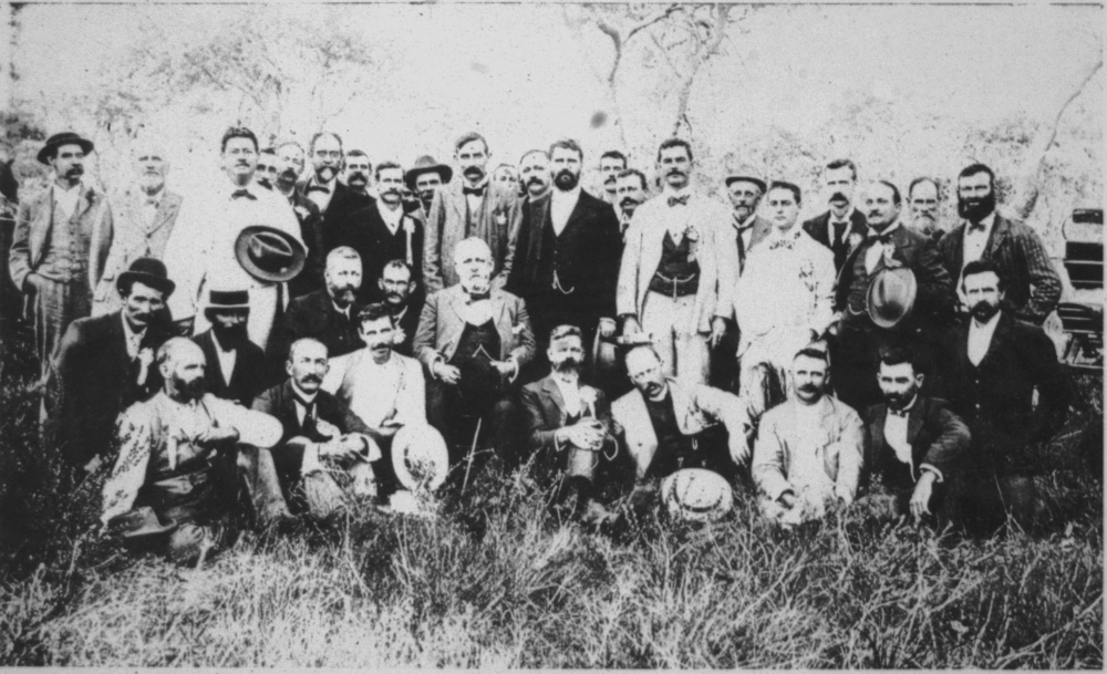 Premier, ministers, committeemen and others at the Jandakot Agricultural Show, 1901 [picture]