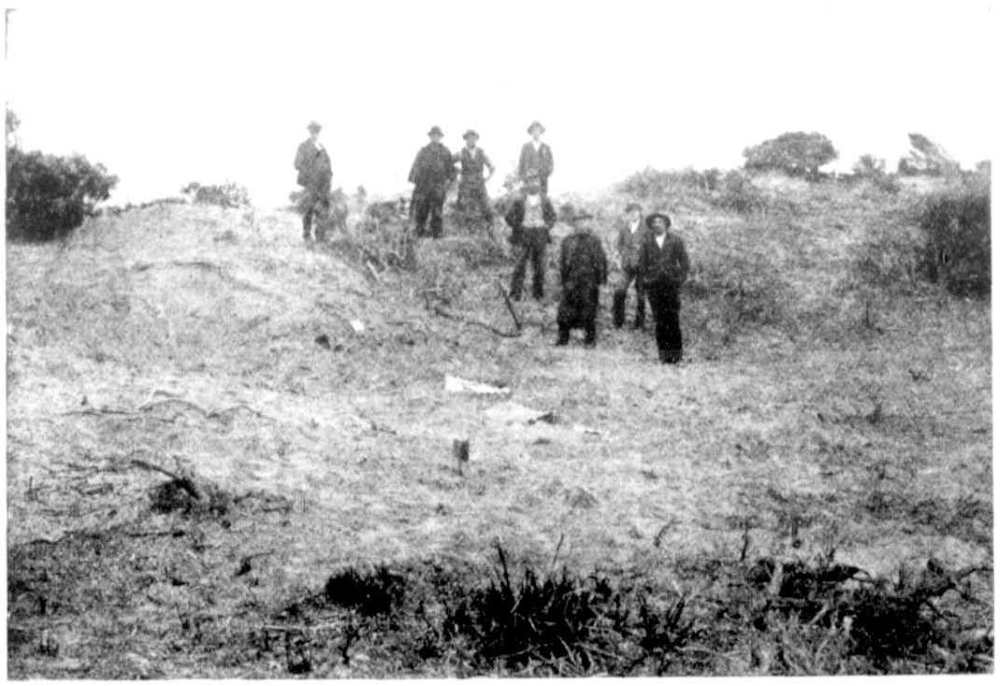 Site of the Robb Jetty magazine explosion looking east, 1903 [picture]