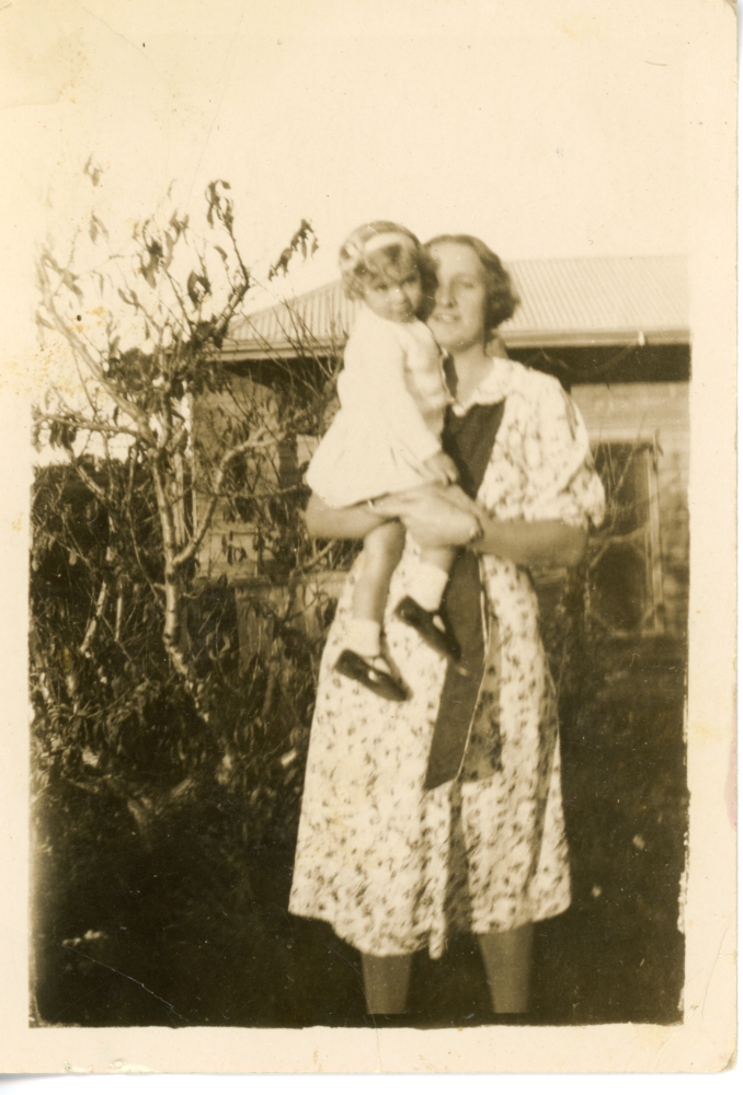 Jill Clark with mother Sylvia Taylor, 1938 