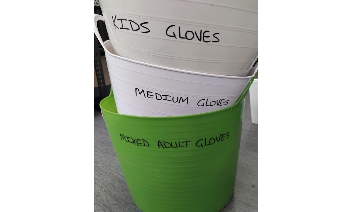 Glove sizing containers